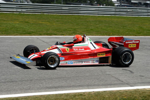 Niki Lauda volvió a subirse en un Ferrari