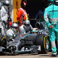 Parada en boxes de Lewis Hamilton en Austria