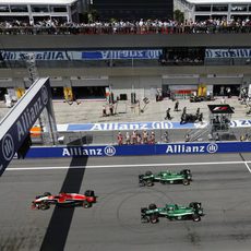 Marcus Ericsson en la salida emparejado con su compañero