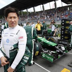 Kamui Kobayashi preparado para comenzar la carrera