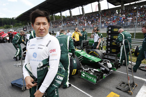 Kamui Kobayashi preparado para comenzar la carrera