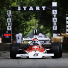 Emerson Fittipaldi, al volante del McLaren M23 de 1974