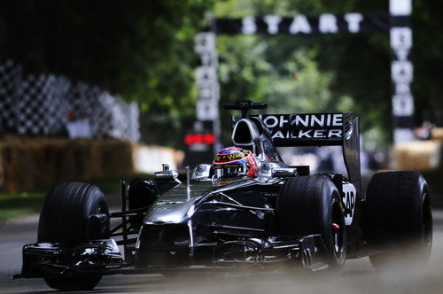 Jenson Button, con el McLaren MP4-26