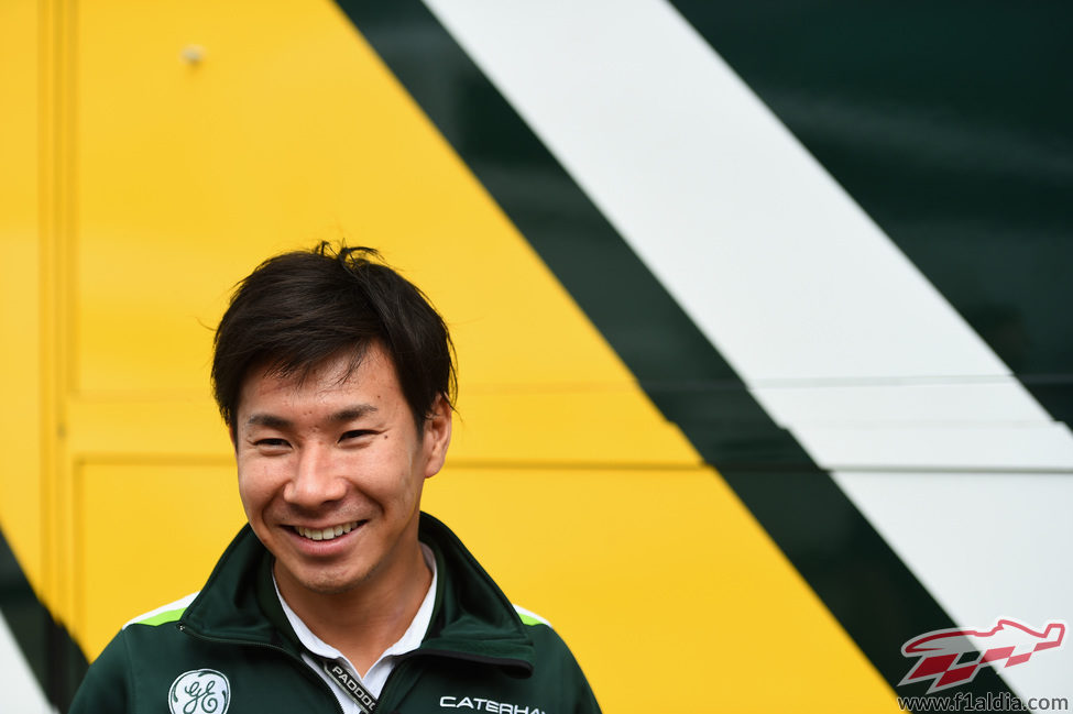 Un sonriente Kamui Kobayashi en Inglaterra