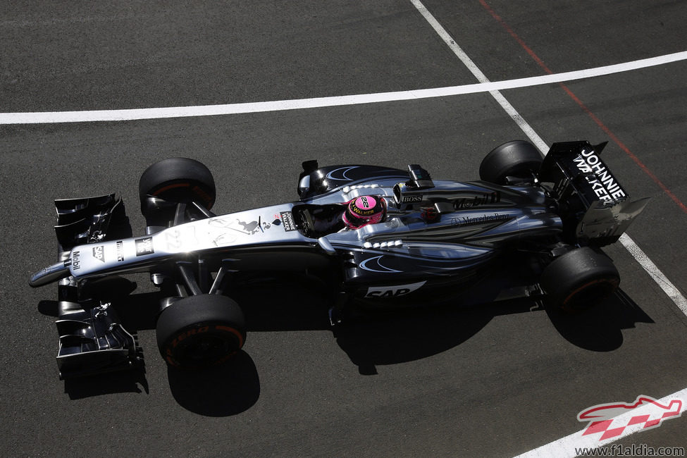 Jenson Button consigue el séptimo mejor tiempo de la jornada
