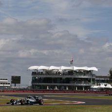 Nico Rosberg pilotando con confianza en Silverstone