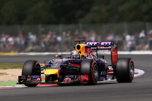 Sebastian Vettel consigue terminar la jornada entre los cinco mejores