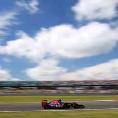 Jean-Eric Vergne mostrando un ritmo fuerte