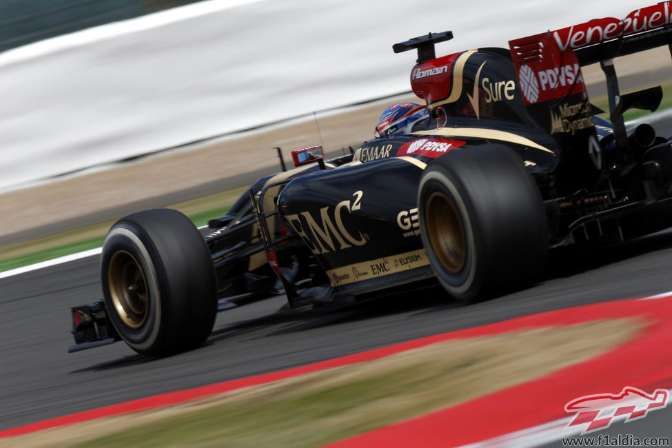 Romain Grosjean satisfecho con su coche