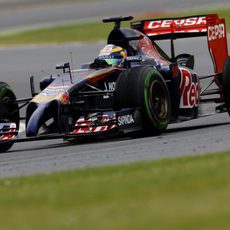 Jean-Eric Vergne con neumáticos intermedios en Silverstone