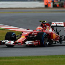 Kimi Raikkonen con neumáticos de lluvia