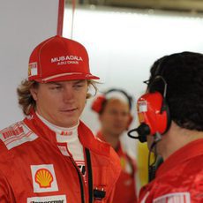 Raikkonen en boxes