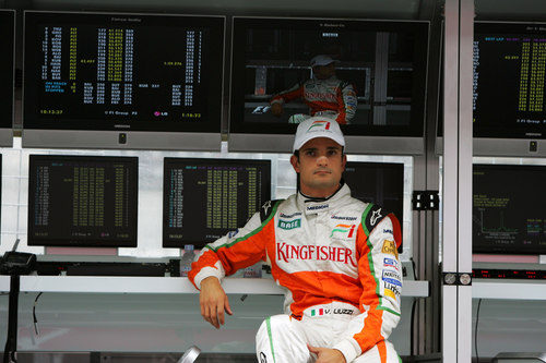 Liuzzi en el muro