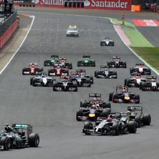 Primera curva del GP de Gran Bretaña