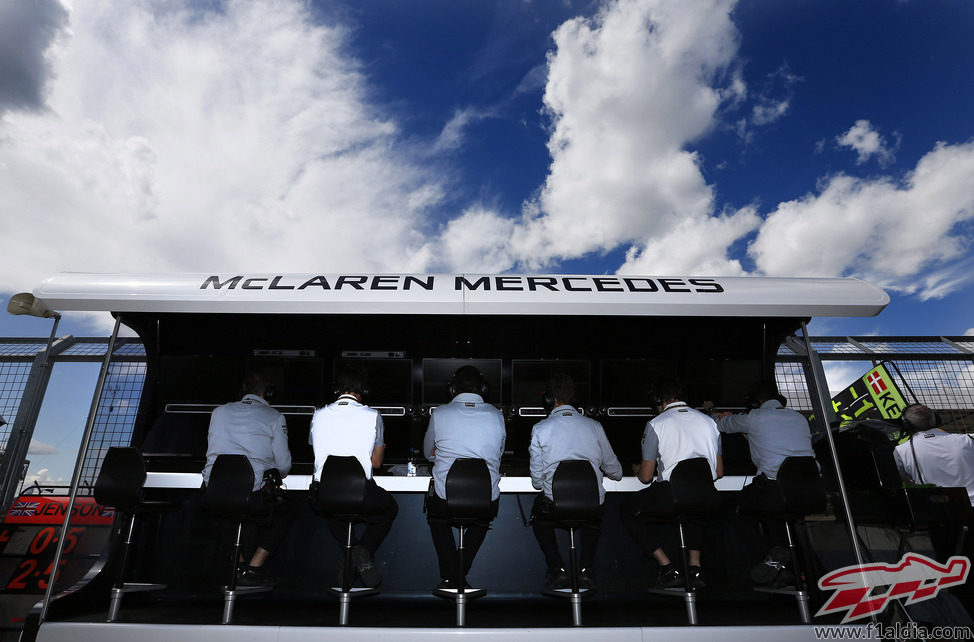 Muro del equipo McLaren en Silverstone