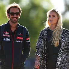 Jean-Eric Vergne y Petra Silande en el paddock