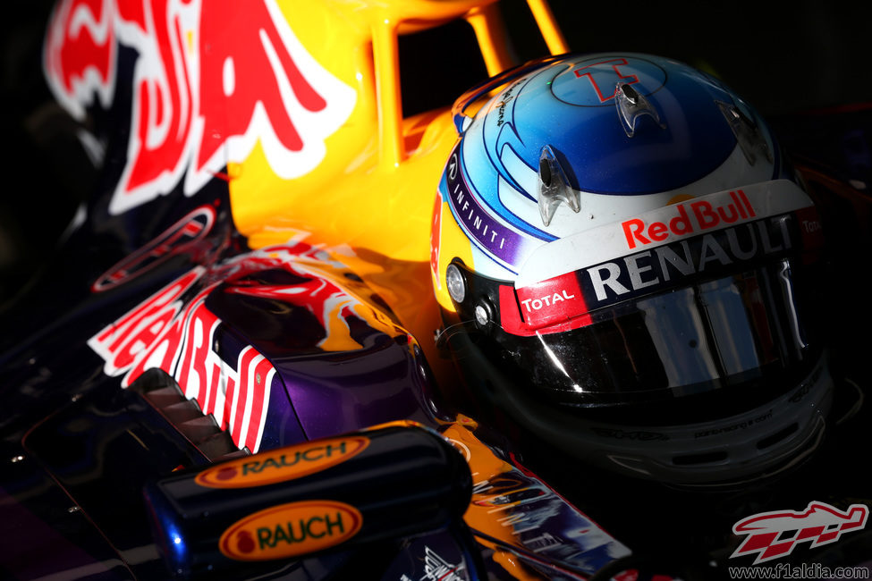 Detalle del casco de Sebastian Vettel