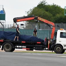 Los comisarios retiran el coche de Jean-Eric Vergne