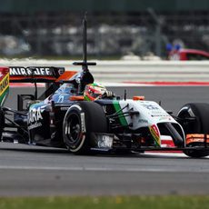 Sergio Pérez en el primer día de test