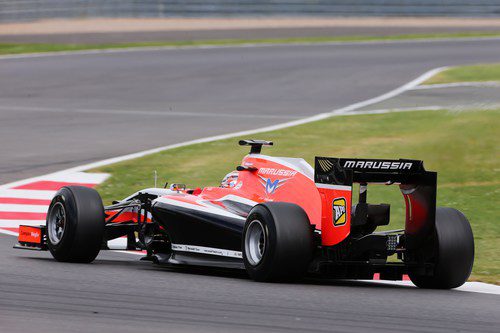 Jules Bianchi llevando a cabo la evaluación de los neumáticos