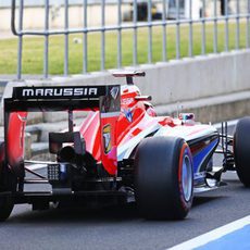 Max Chilton saliendo a la pista