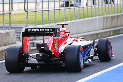 Max Chilton saliendo a la pista