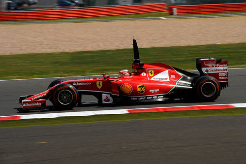 Jules Bianchi completando 89 vueltas con el Ferrari