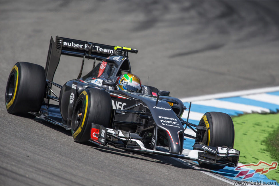 Esteban Gutiérrez en la segunda sesión de entrenamientos libres