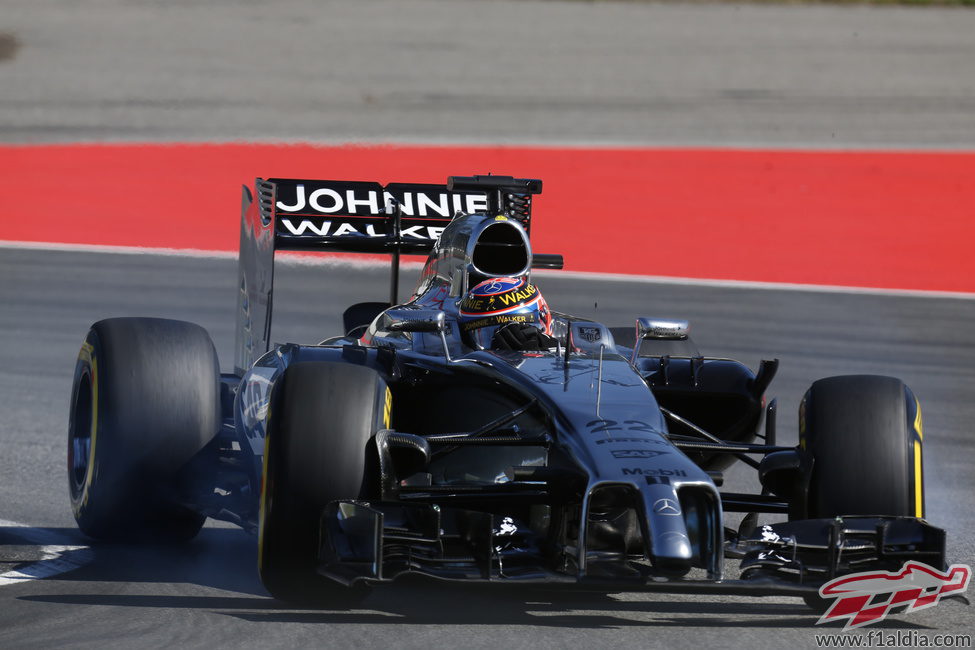 Jenson Button rodando sin el FRIC