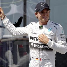 Alegría de Nico Rosberg al lograr la pole