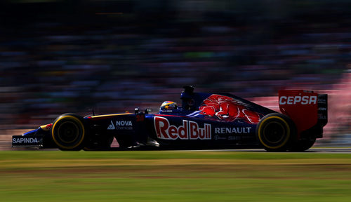 Daniil Kvyat sigue rodando en los Libres 3