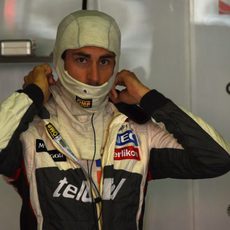 Adrian Sutil se prepara para afrontar la clasificación
