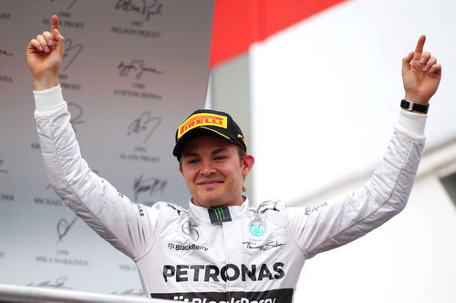 Alegría de Nico Rosberg en el podio