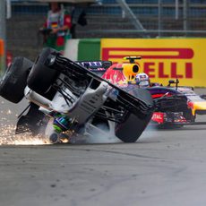 Felipe Massa se queda boca abajo en la pista