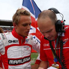 Max Chilton preparando la estrategia de carrera.