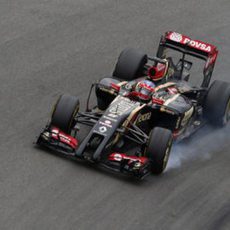 Romain Grosjean se pasa de frenada