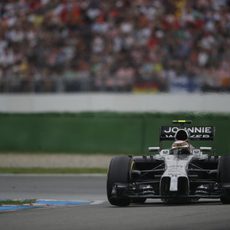 Kevin Magnussen firma la octava plaza en Alemania