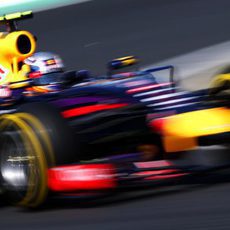 Daniel Ricciardo vuela en el Hungaroring