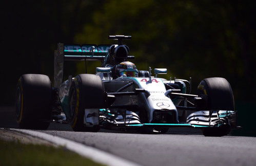 Lewis Hamilton no da tregua en los entrenamientos