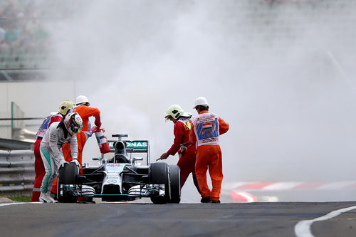 Lewis Hamilton no completó la clasificación en Hungría