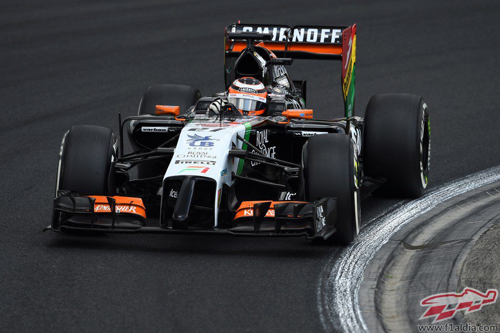 Nico Hulkenberg camino a la Q3 en el Hungaroring