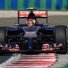 Daniil Kvyat durante la sesión del viernes en el Hungaroring