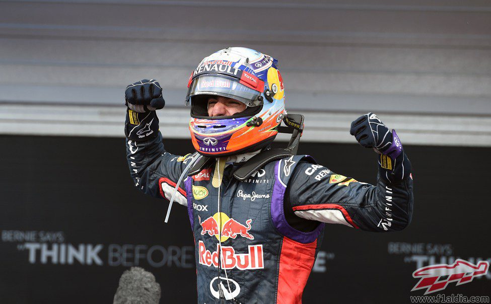 Daniel Ricciardo consigue la victoria en Hungría