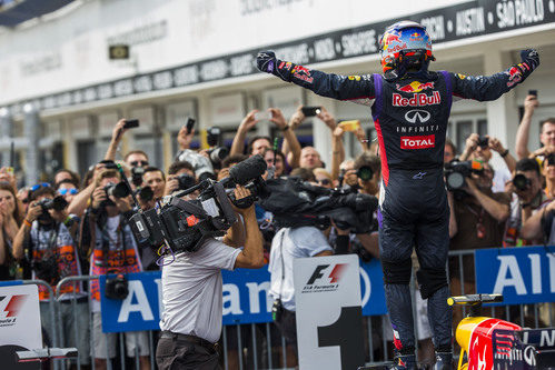 Hungría se rinde ante Daniel Ricciardo