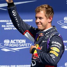 Sebastian Vettel recupera la sonrisa