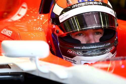 Alexander Rossi se concentra para su debut en la Formula 1