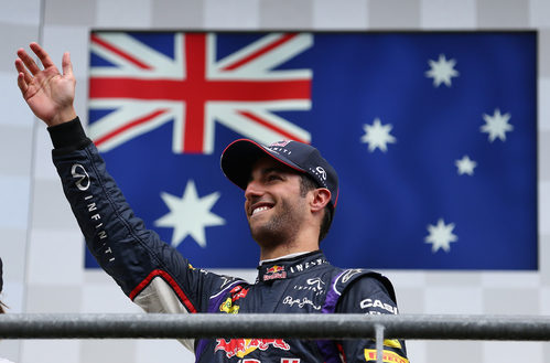 Bandera australiana en honor a Daniel Ricciardo