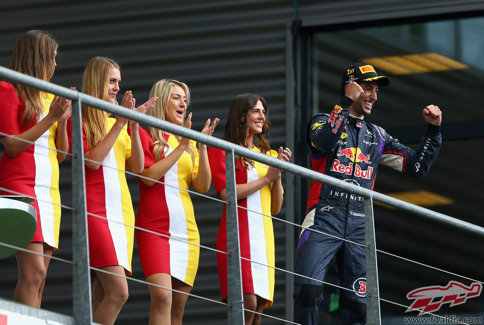 Daniel Ricciardo celebra su victoria en Spa