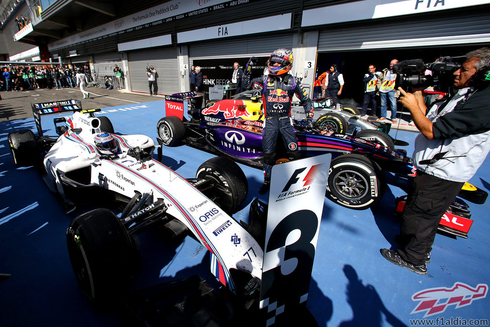 Daniel Ricciardo, en el parque cerrado de Spa