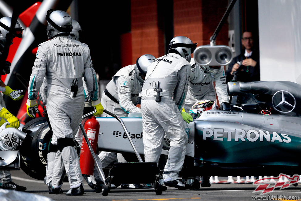 Lewis Hamilton abandona en Bélgica